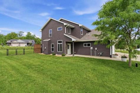 617 Dakota Avenue Tiffin IA 52340