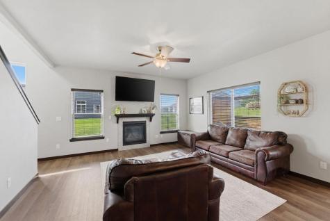617 Dakota Avenue Tiffin IA 52340