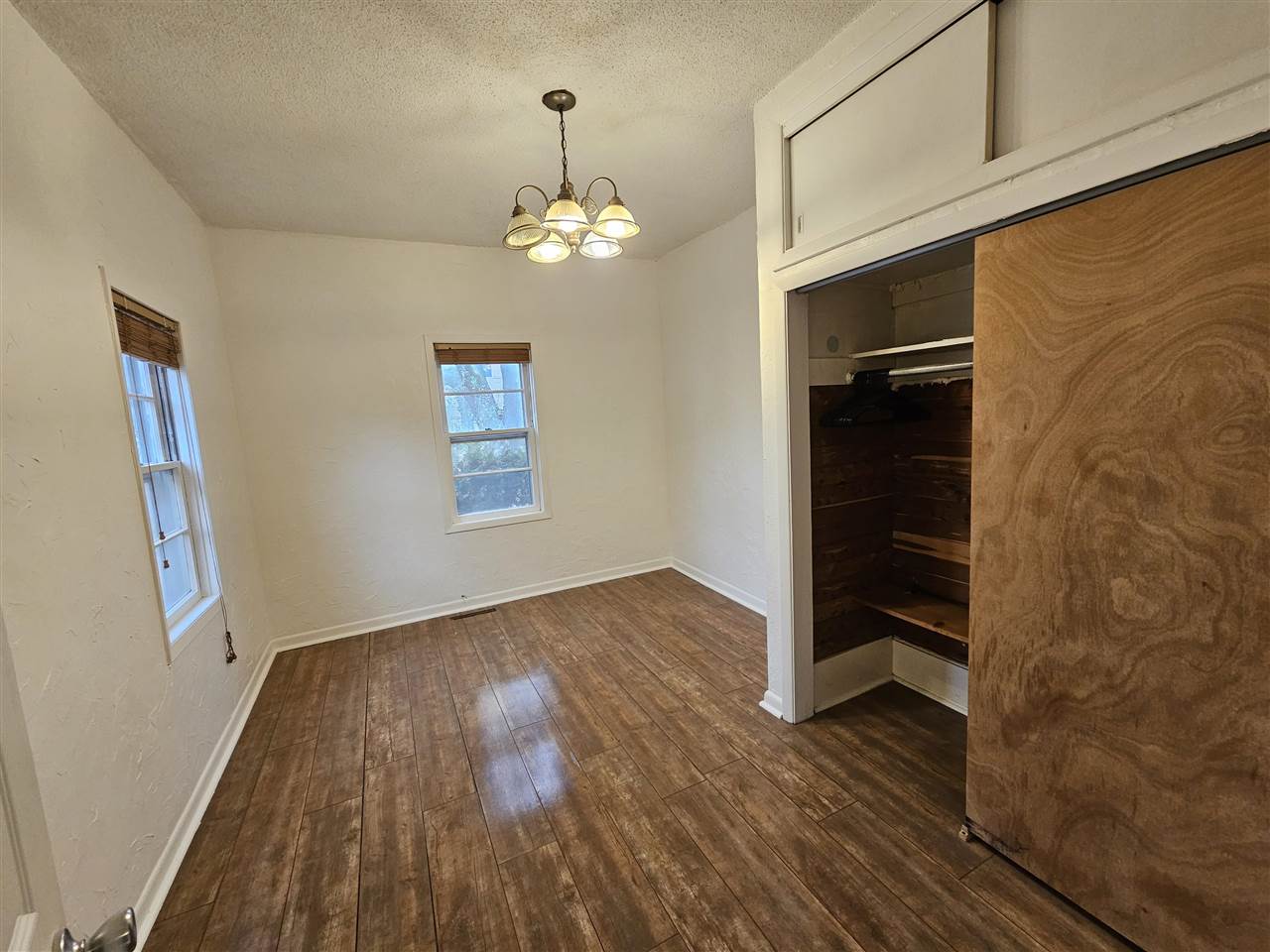 811 S 5th Street Fairfield IA 52556