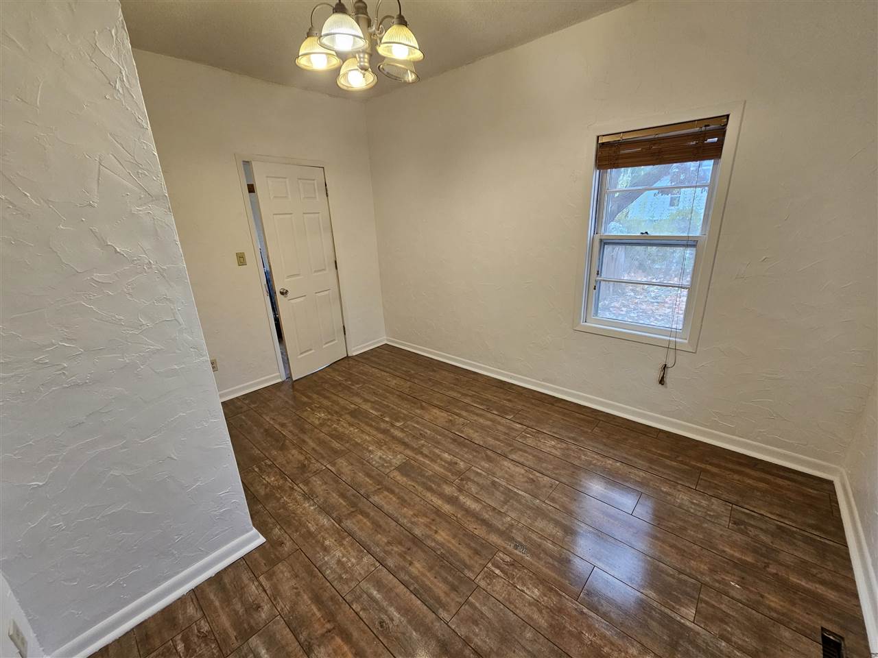 811 S 5th Street Fairfield IA 52556