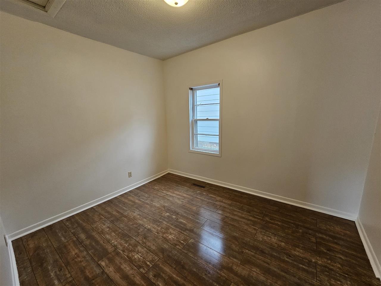 811 S 5th Street Fairfield IA 52556