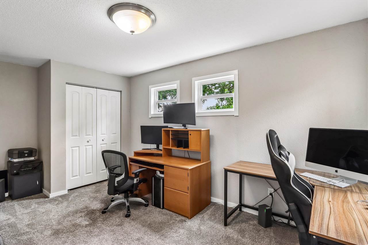 704 14th Avenue Coralville IA 52241
