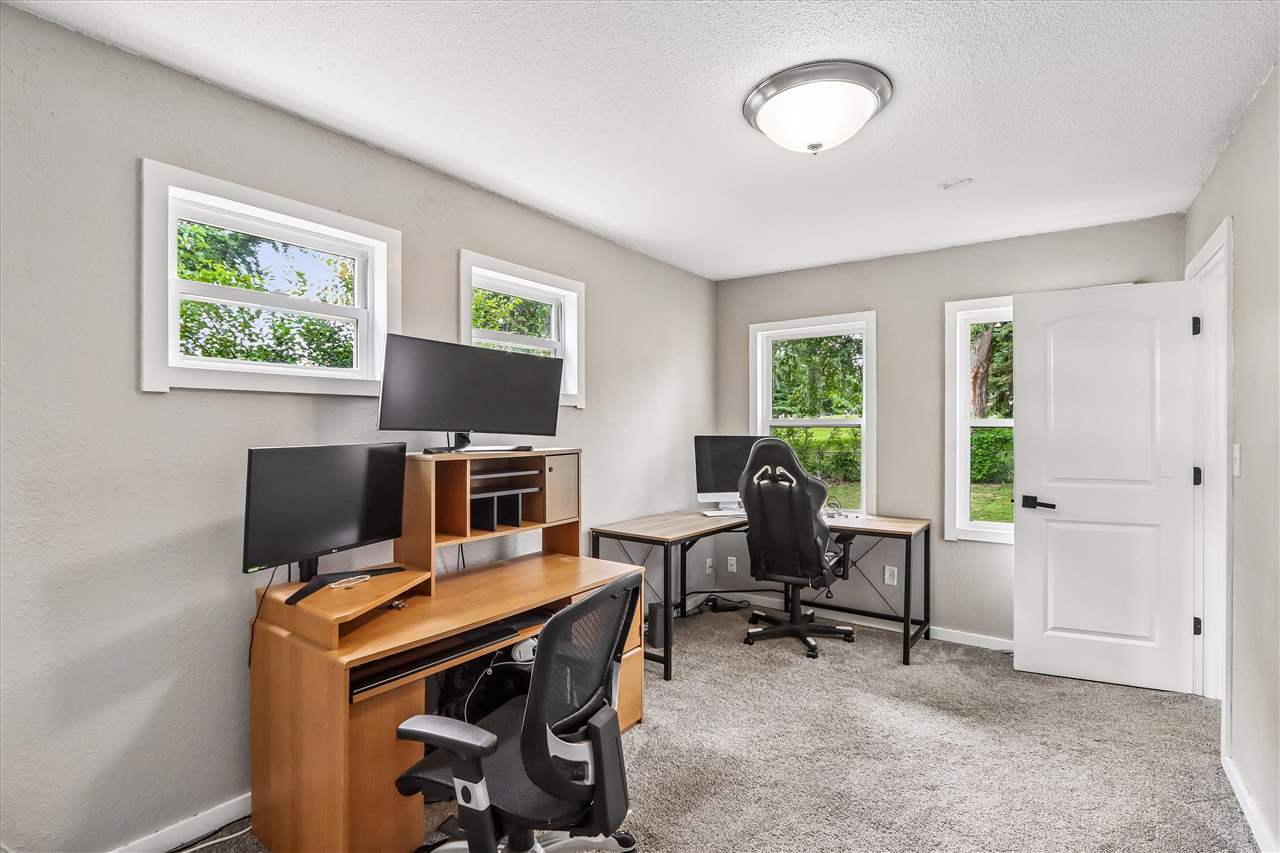 704 14th Avenue Coralville IA 52241