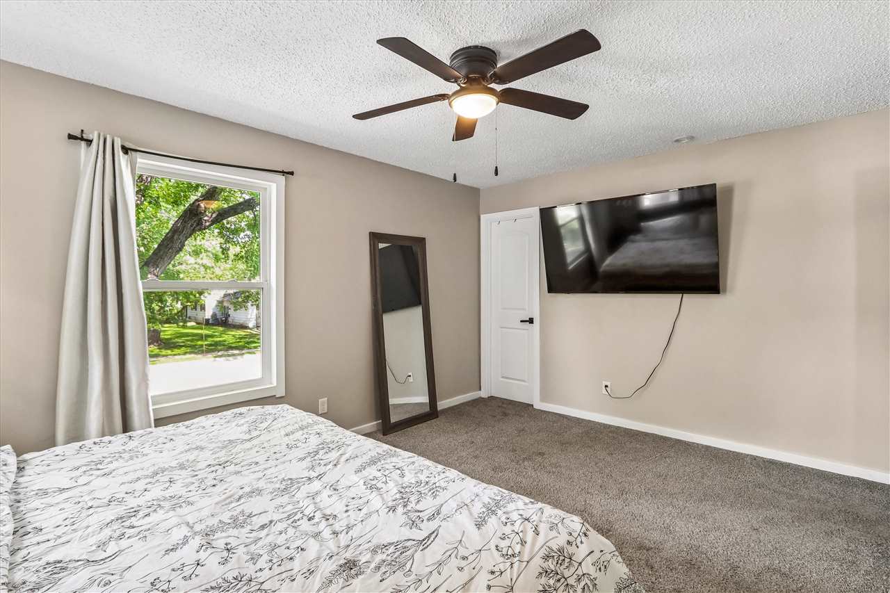 704 14th Avenue Coralville IA 52241