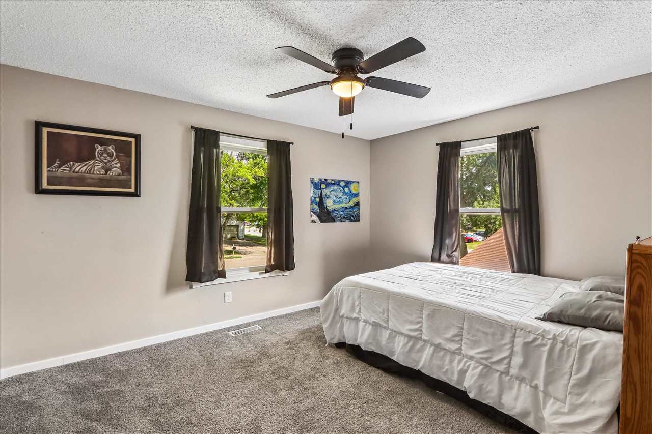704 14th Avenue Coralville IA 52241