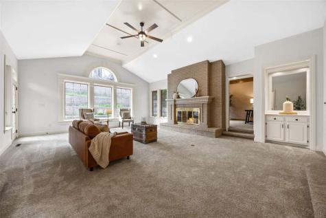 2010 Spoon Creek Court SE Cedar Rapids IA 52403
