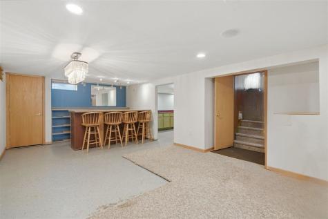 703 E State Williamsburg IA 52361
