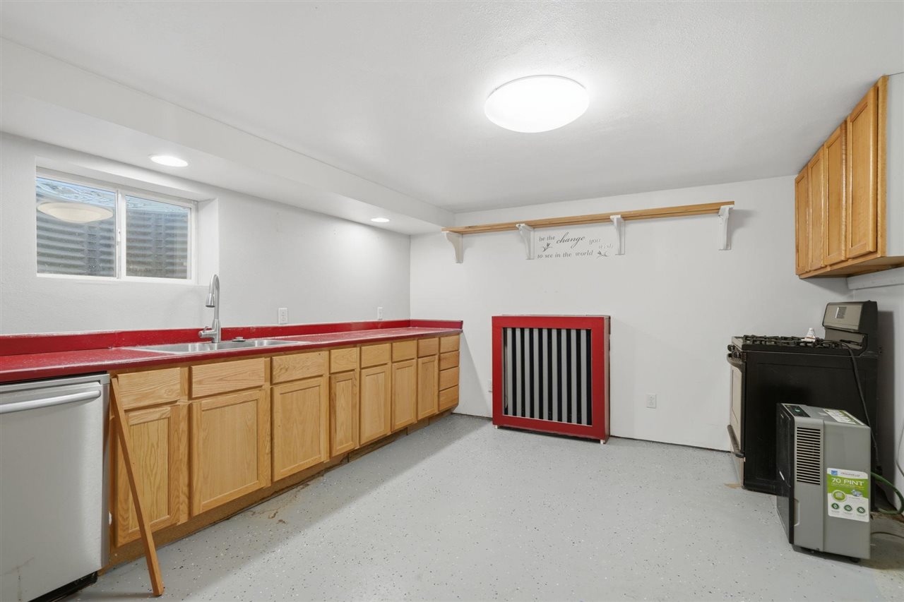 703 E State Williamsburg IA 52361