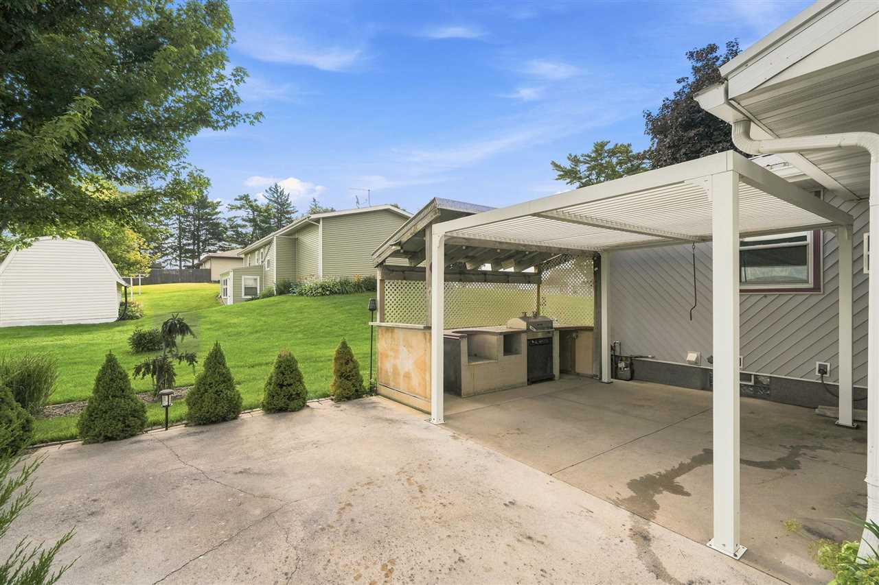 703 E State Williamsburg IA 52361