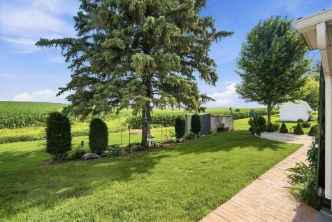 703 E State Williamsburg IA 52361