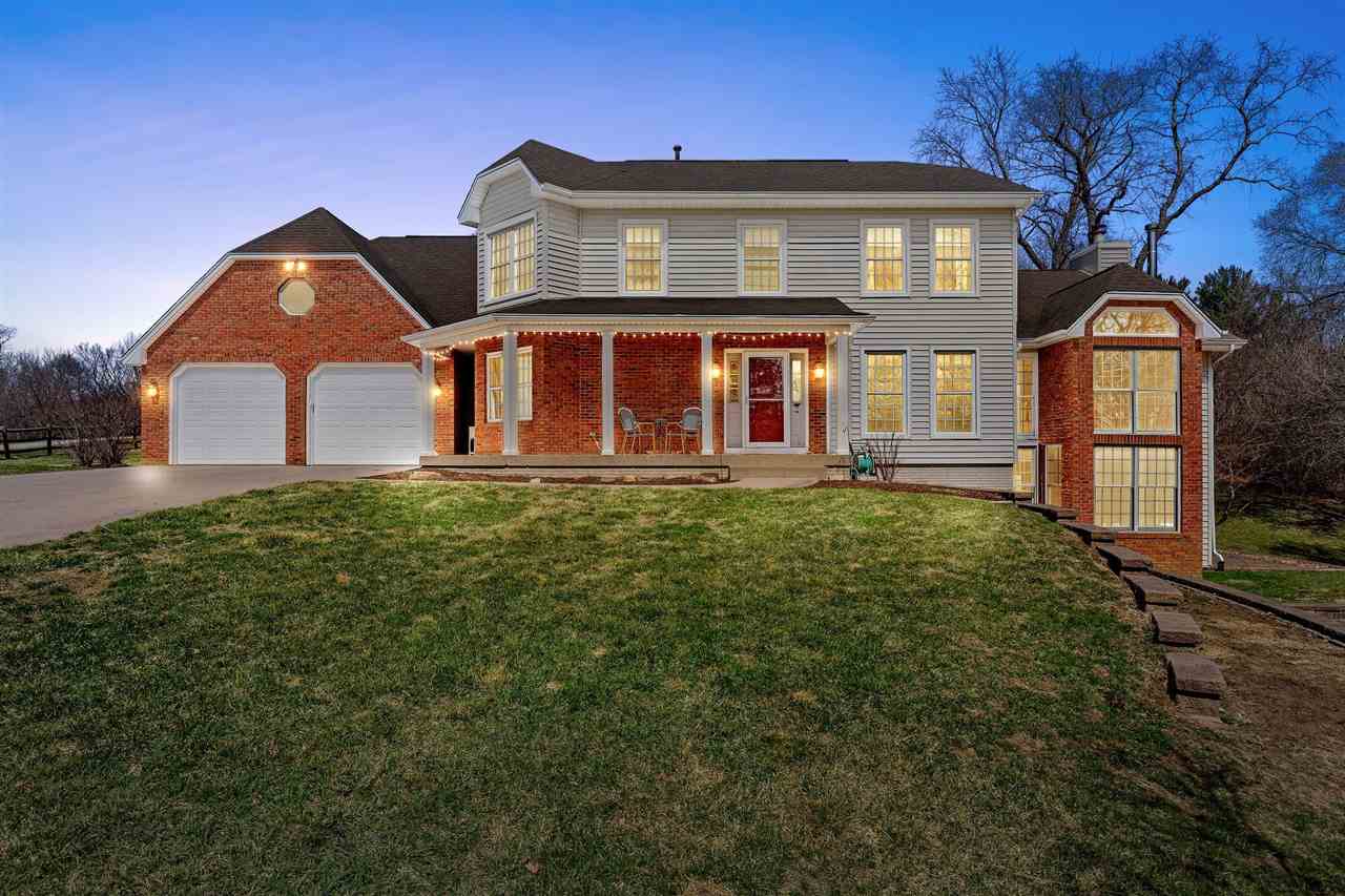 942 Bluffwood Drive Iowa City IA 52245