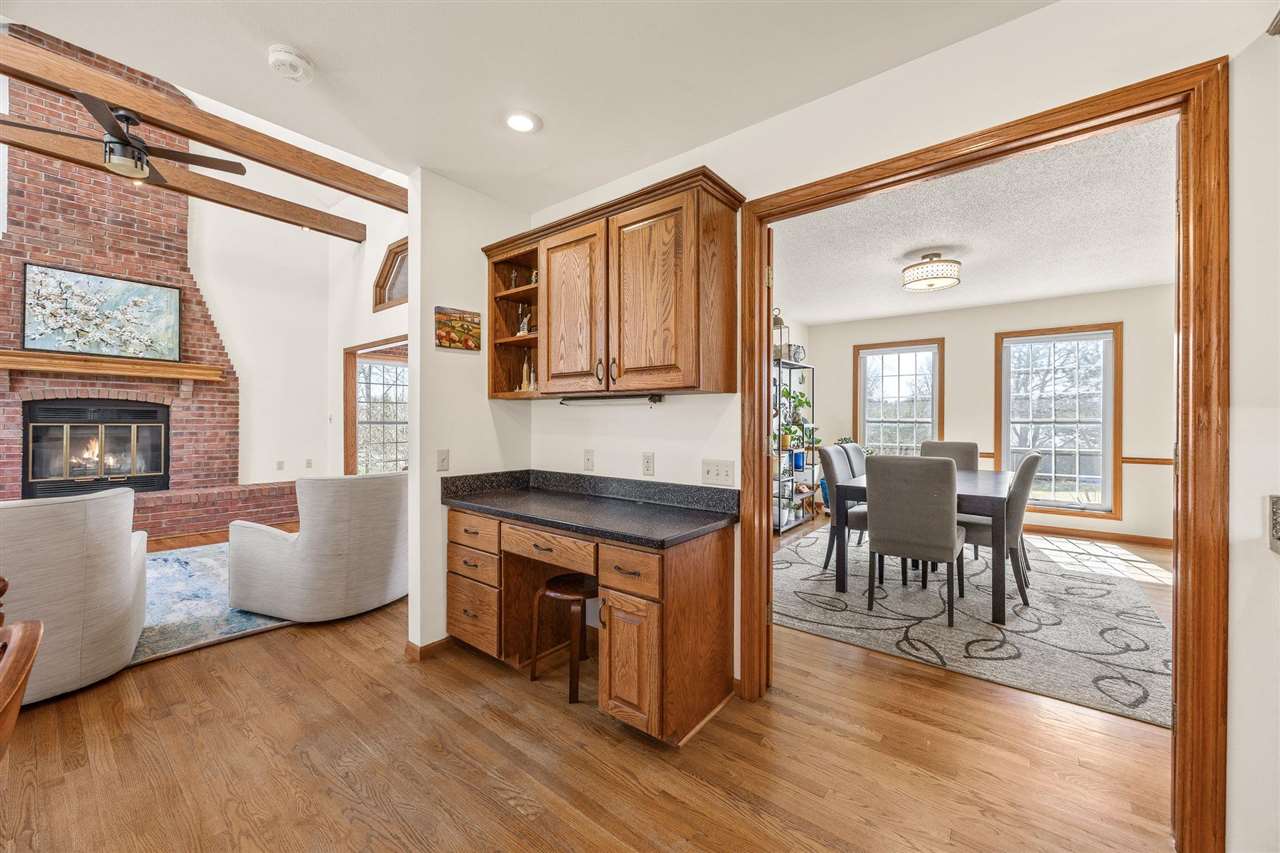 942 Bluffwood Drive Iowa City IA 52245
