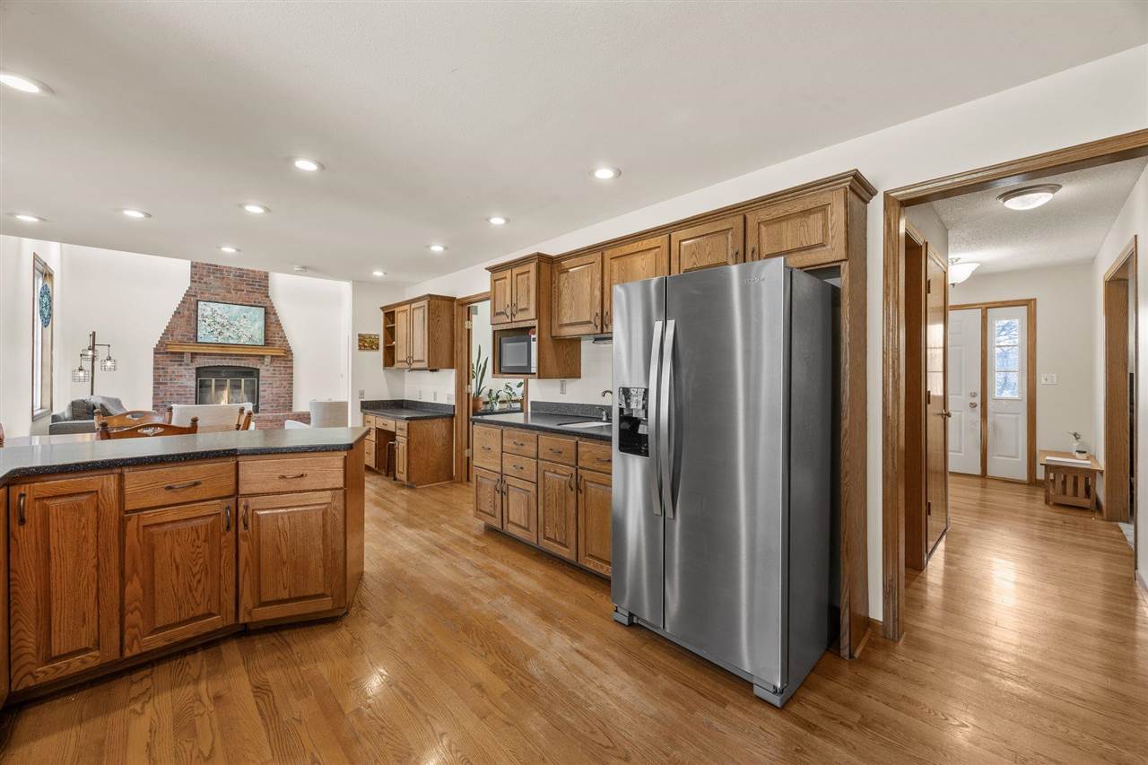 942 Bluffwood Drive Iowa City IA 52245