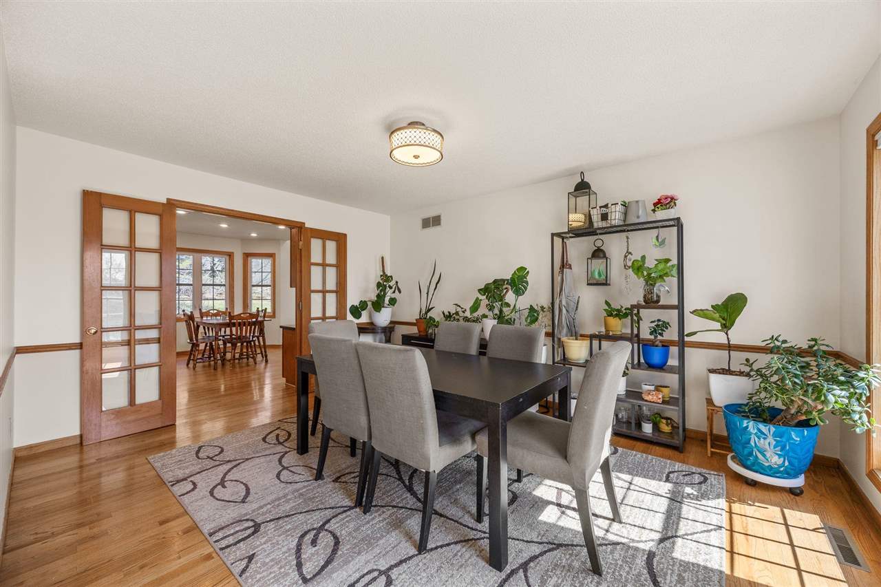 942 Bluffwood Drive Iowa City IA 52245