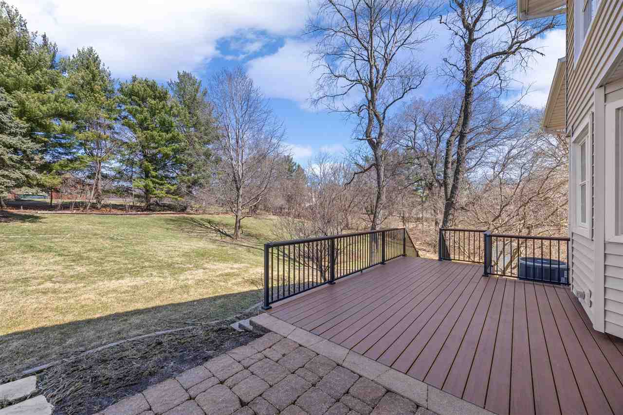 942 Bluffwood Drive Iowa City IA 52245