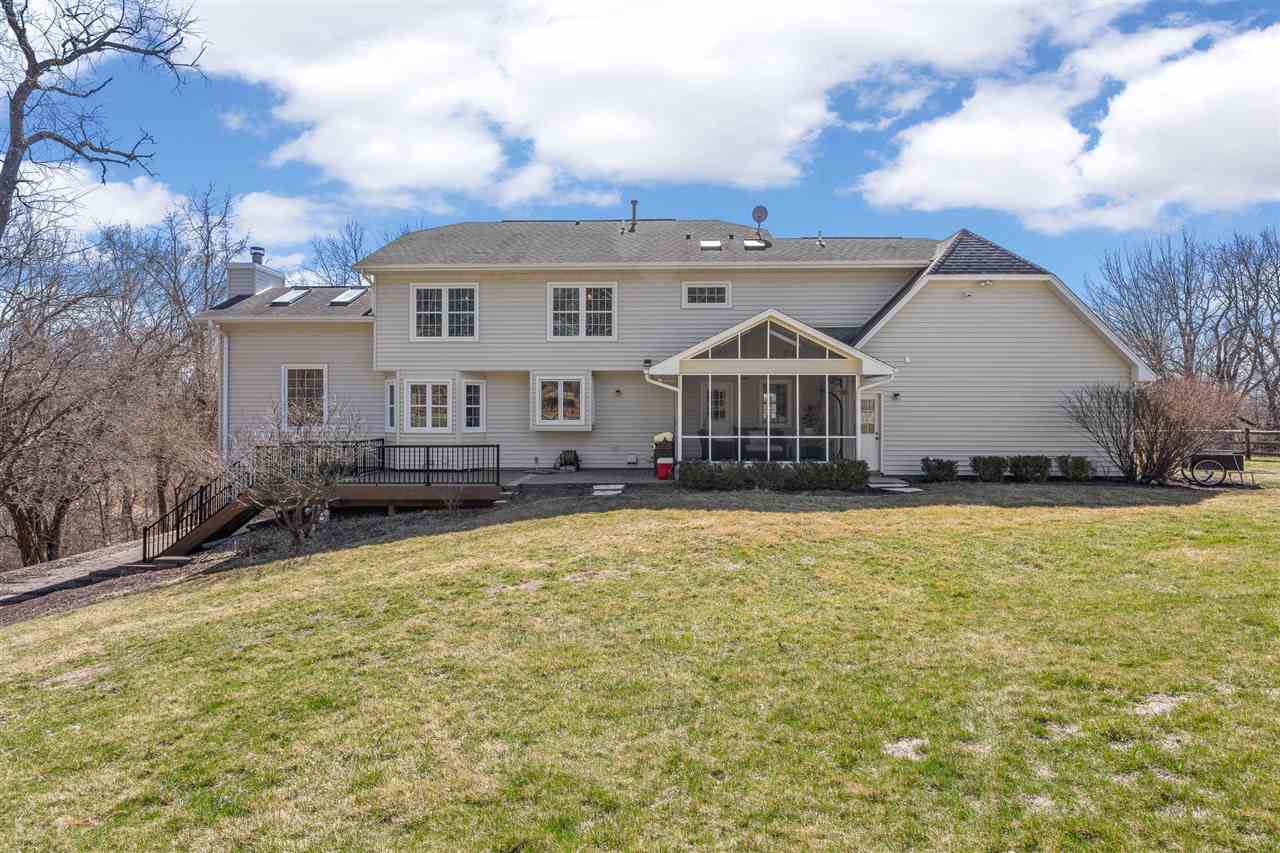 942 Bluffwood Drive Iowa City IA 52245