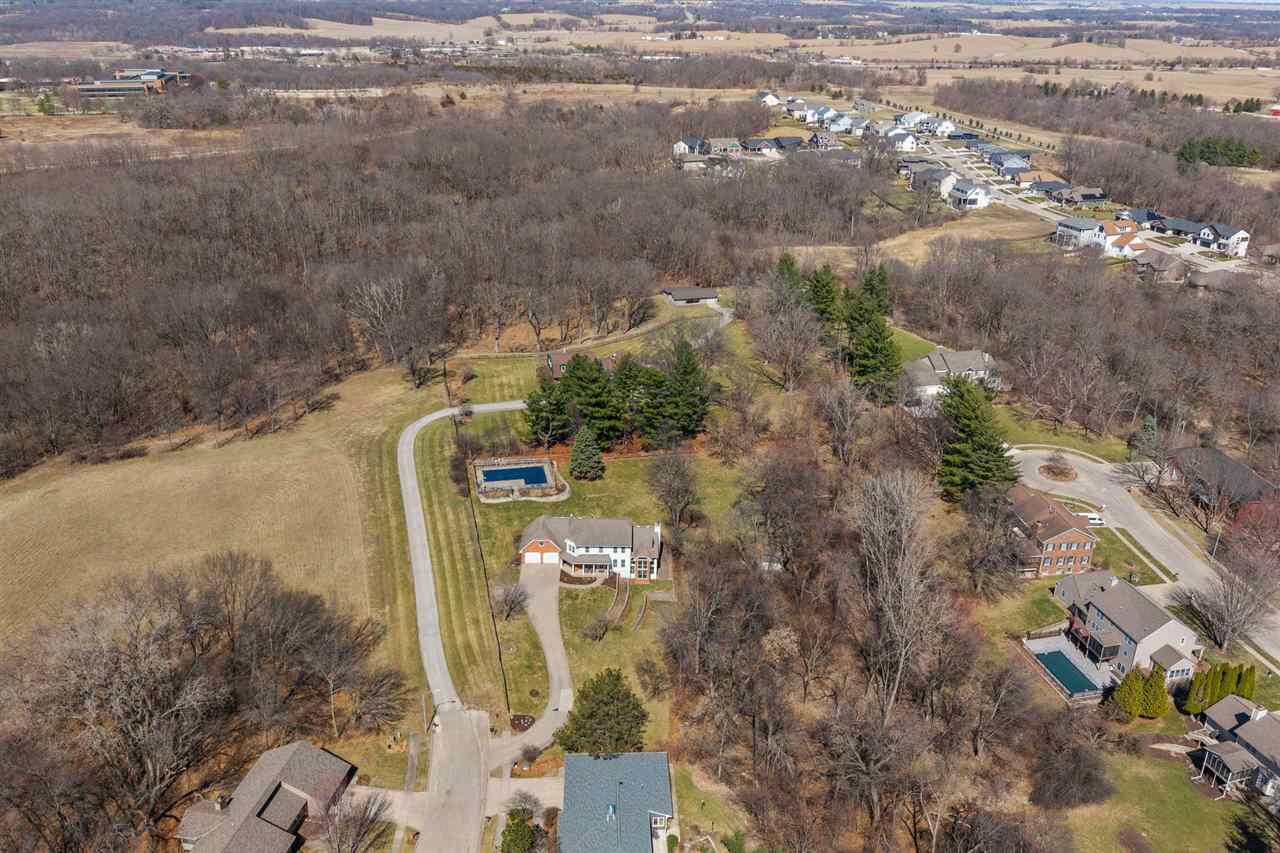942 Bluffwood Drive Iowa City IA 52245