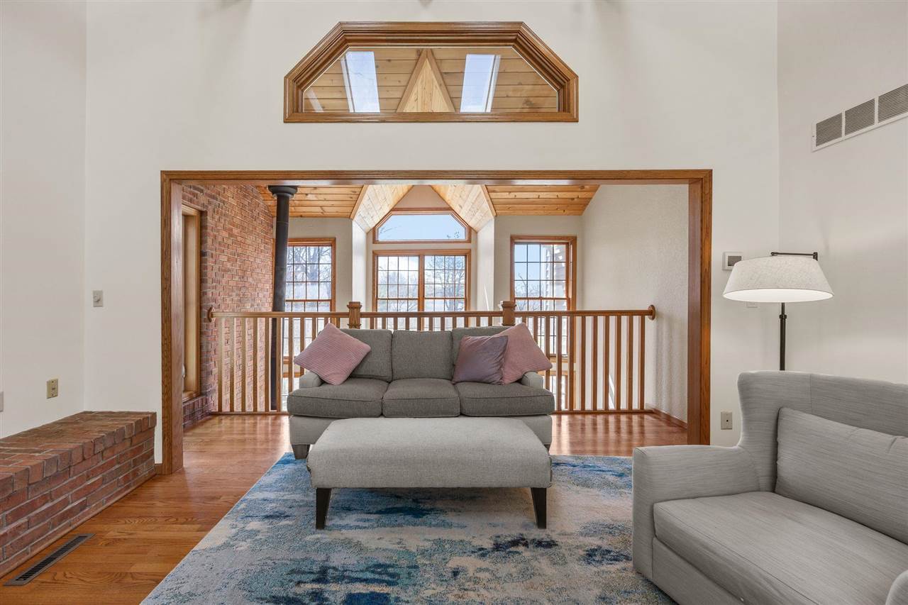 942 Bluffwood Drive Iowa City IA 52245