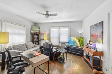 816 Clark Street Iowa City IA 52240