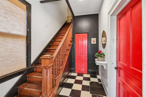 816 Clark Street Iowa City IA 52240