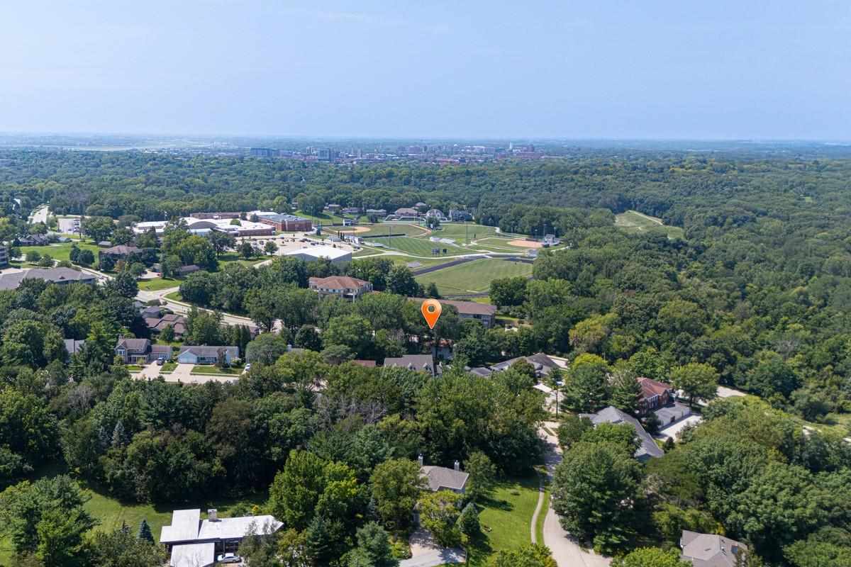 612 N 1st Avenue Iowa City IA 52245