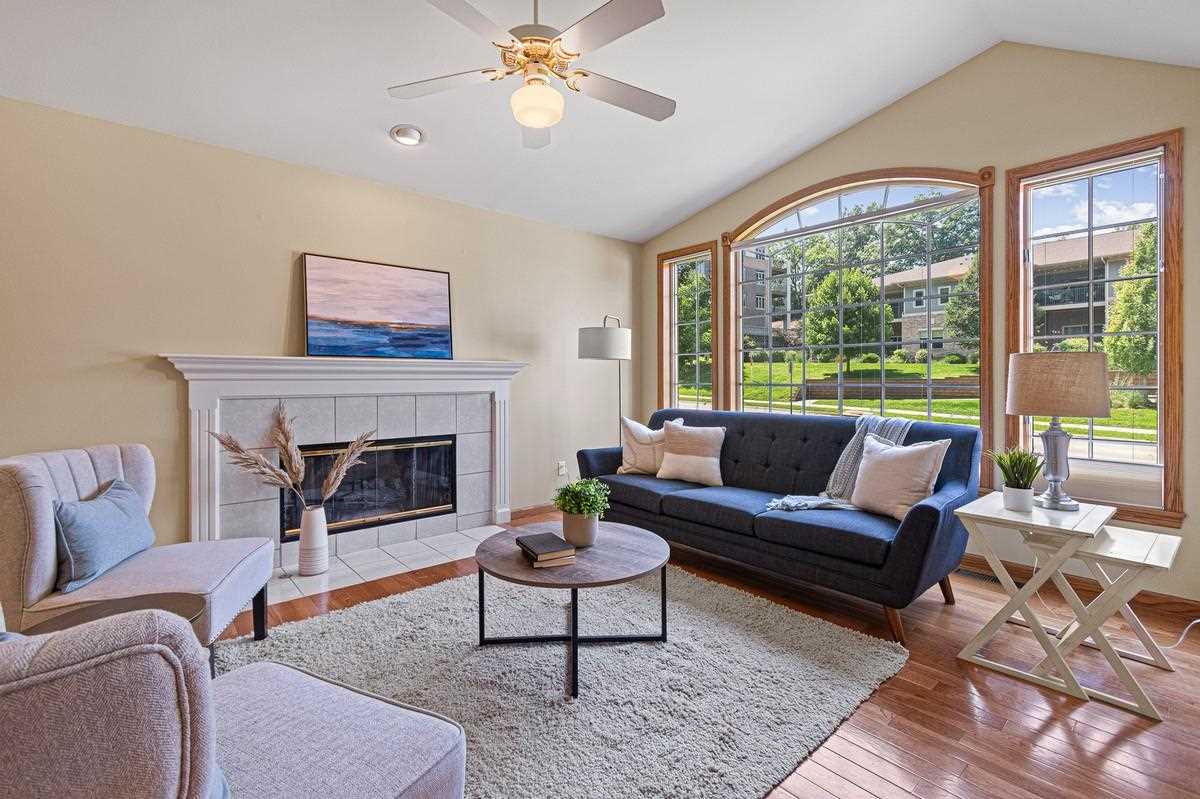 612 N 1st Avenue Iowa City IA 52245