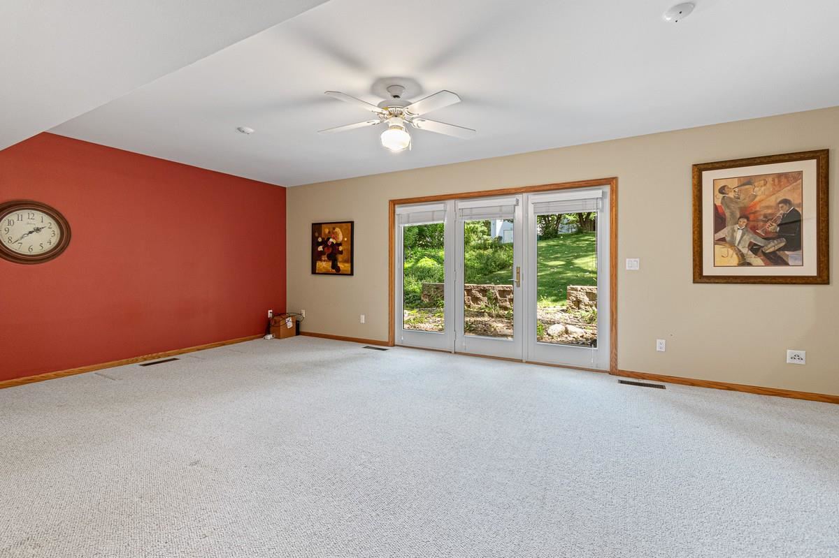 612 N 1st Avenue Iowa City IA 52245