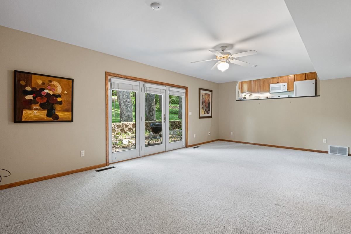 612 N 1st Avenue Iowa City IA 52245