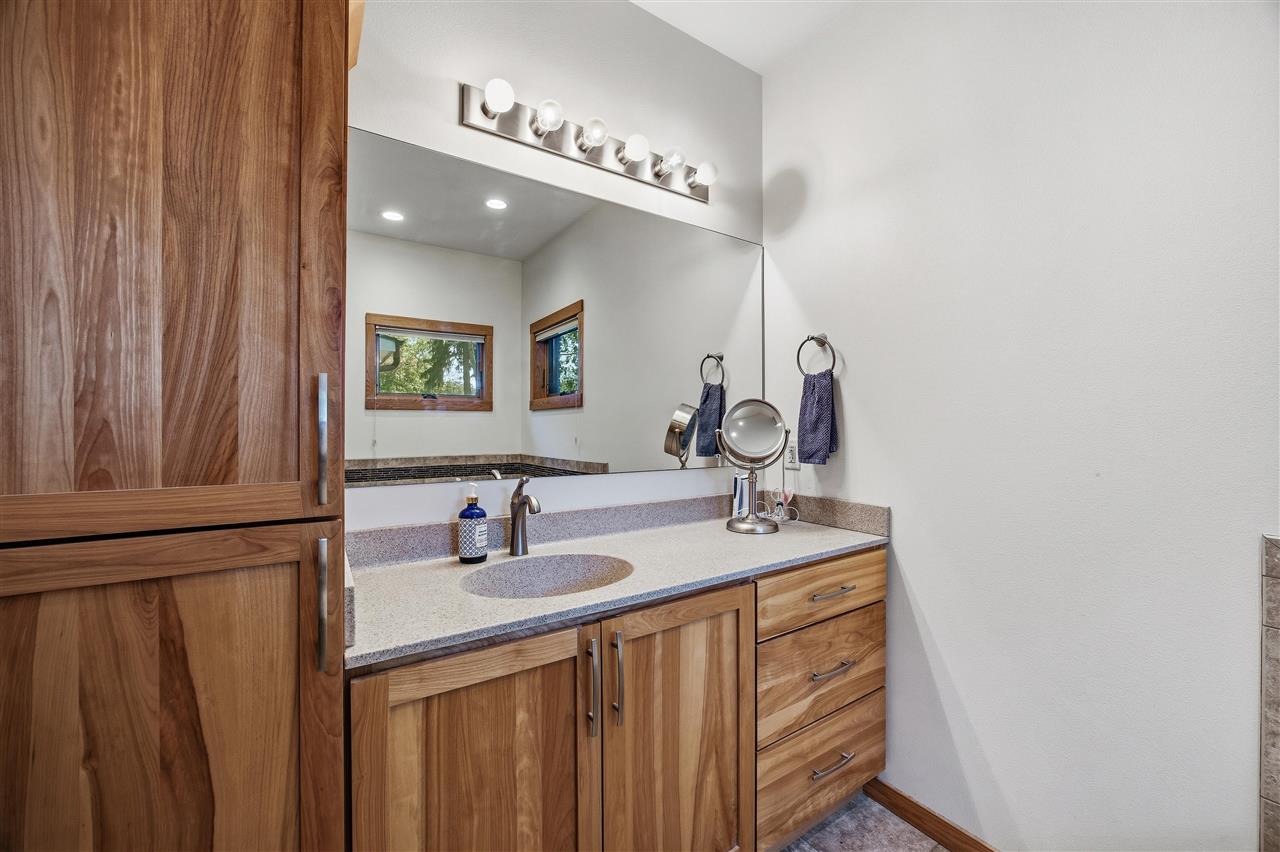 60 Marietta Avenue Iowa City IA 52246