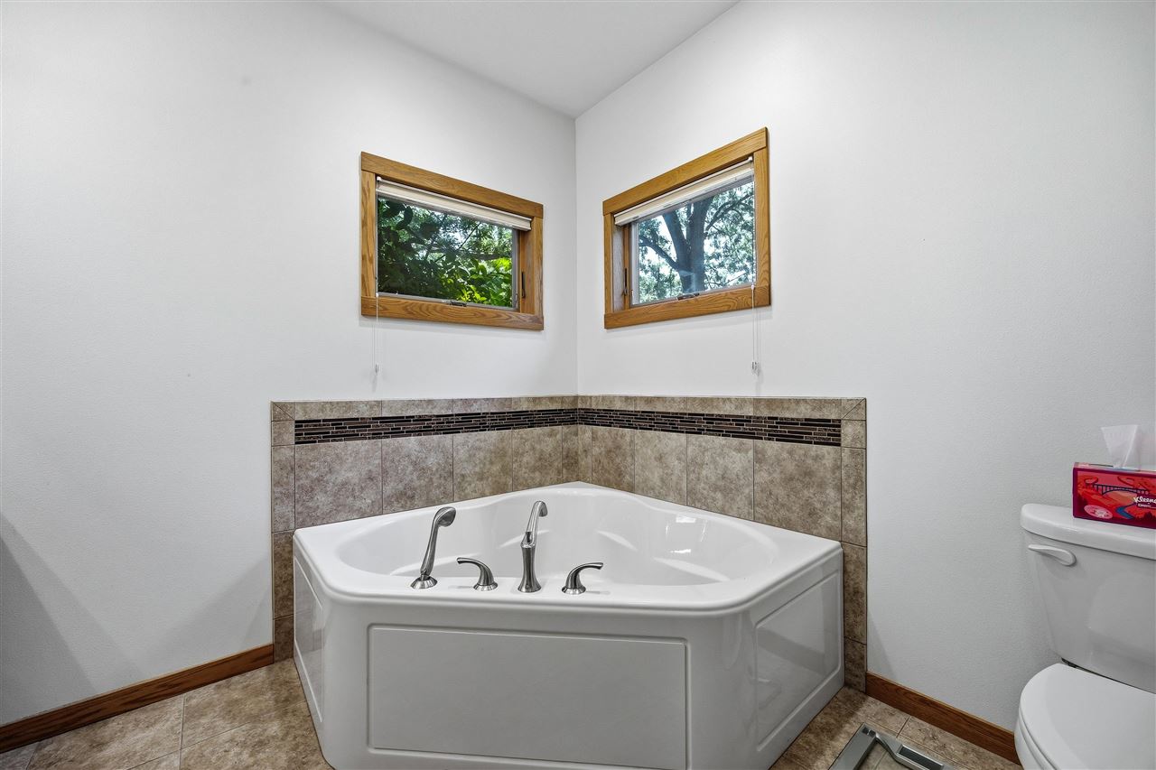 60 Marietta Avenue Iowa City IA 52246