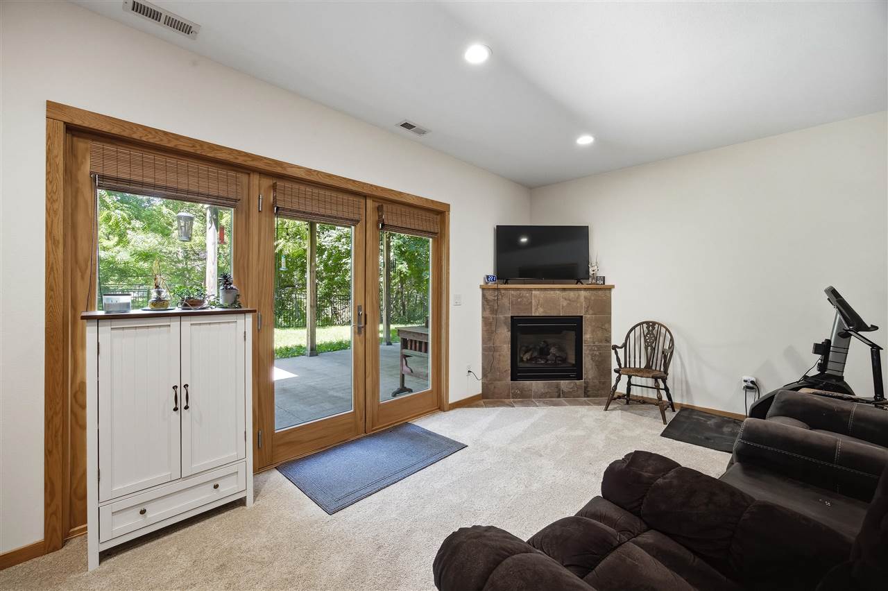 60 Marietta Avenue Iowa City IA 52246