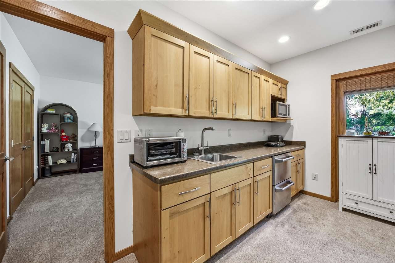 60 Marietta Avenue Iowa City IA 52246