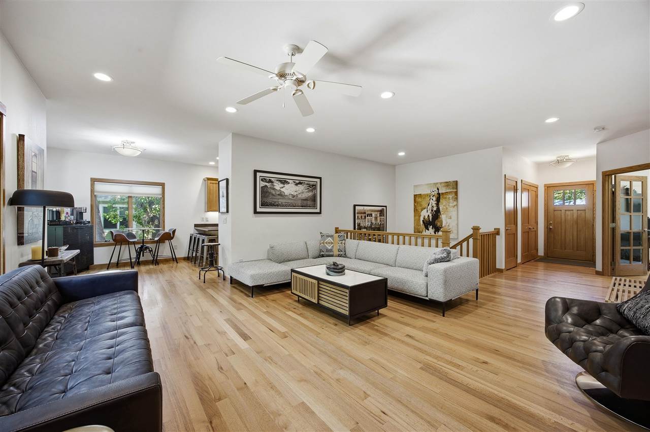 60 Marietta Avenue Iowa City IA 52246