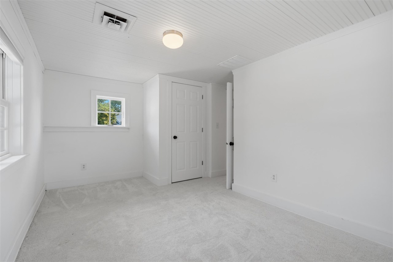 610 S Dubuque Street Solon IA 52333