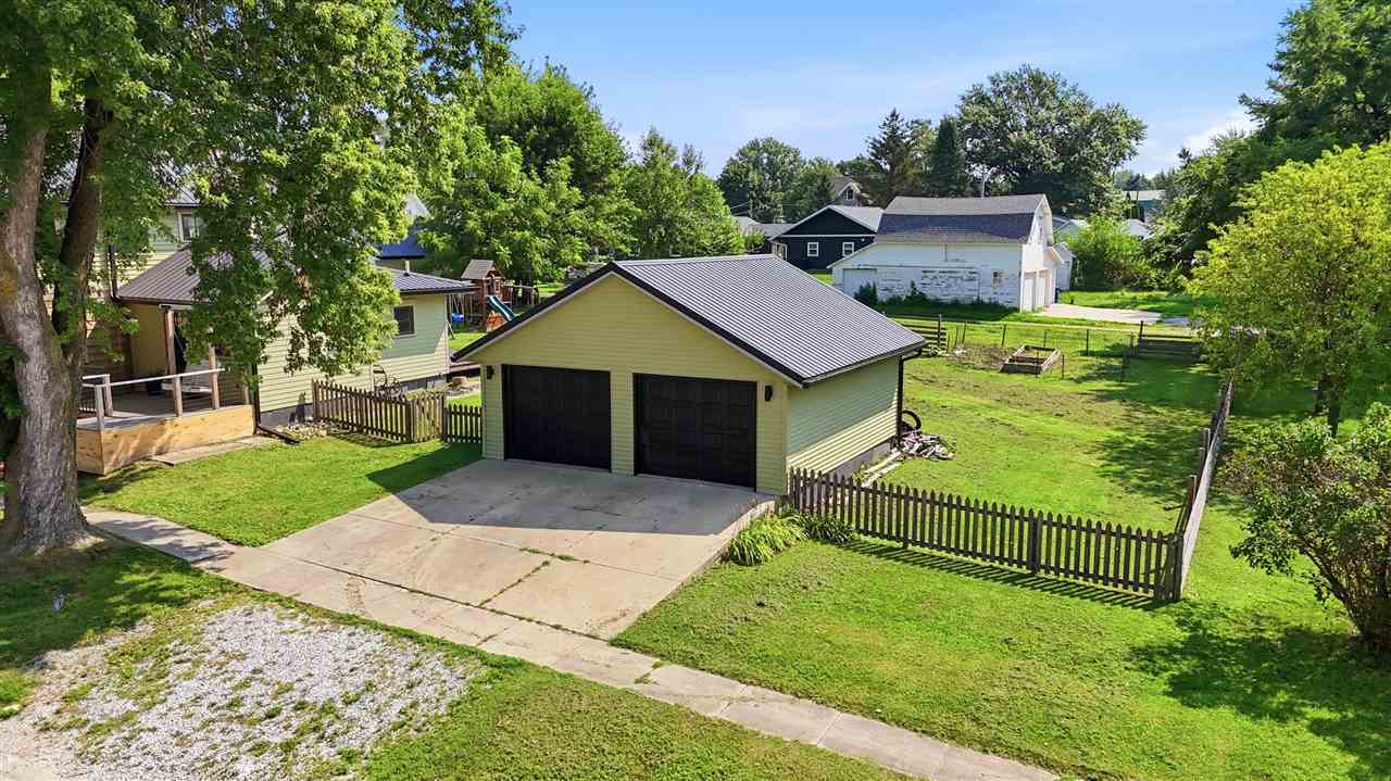 610 S Dubuque Street Solon IA 52333