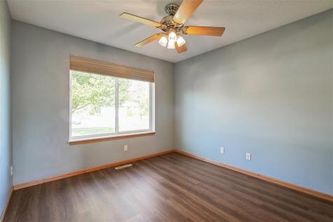 1007 Wolf Drive NW Cedar Rapids IA 52405