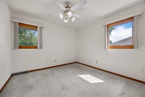 1108 Dover Street Iowa City IA 52240