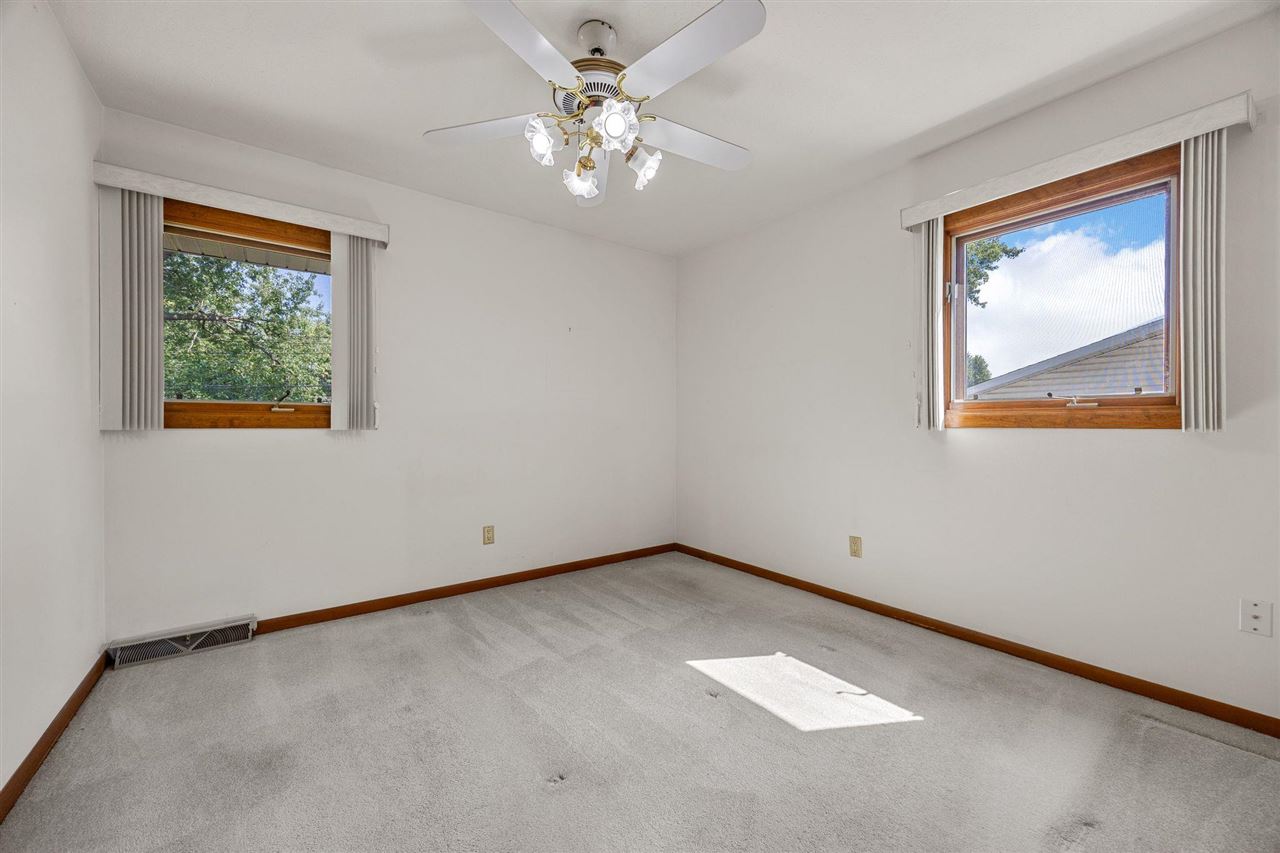 1108 Dover Street Iowa City IA 52240
