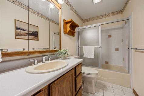 1108 Dover Street Iowa City IA 52240