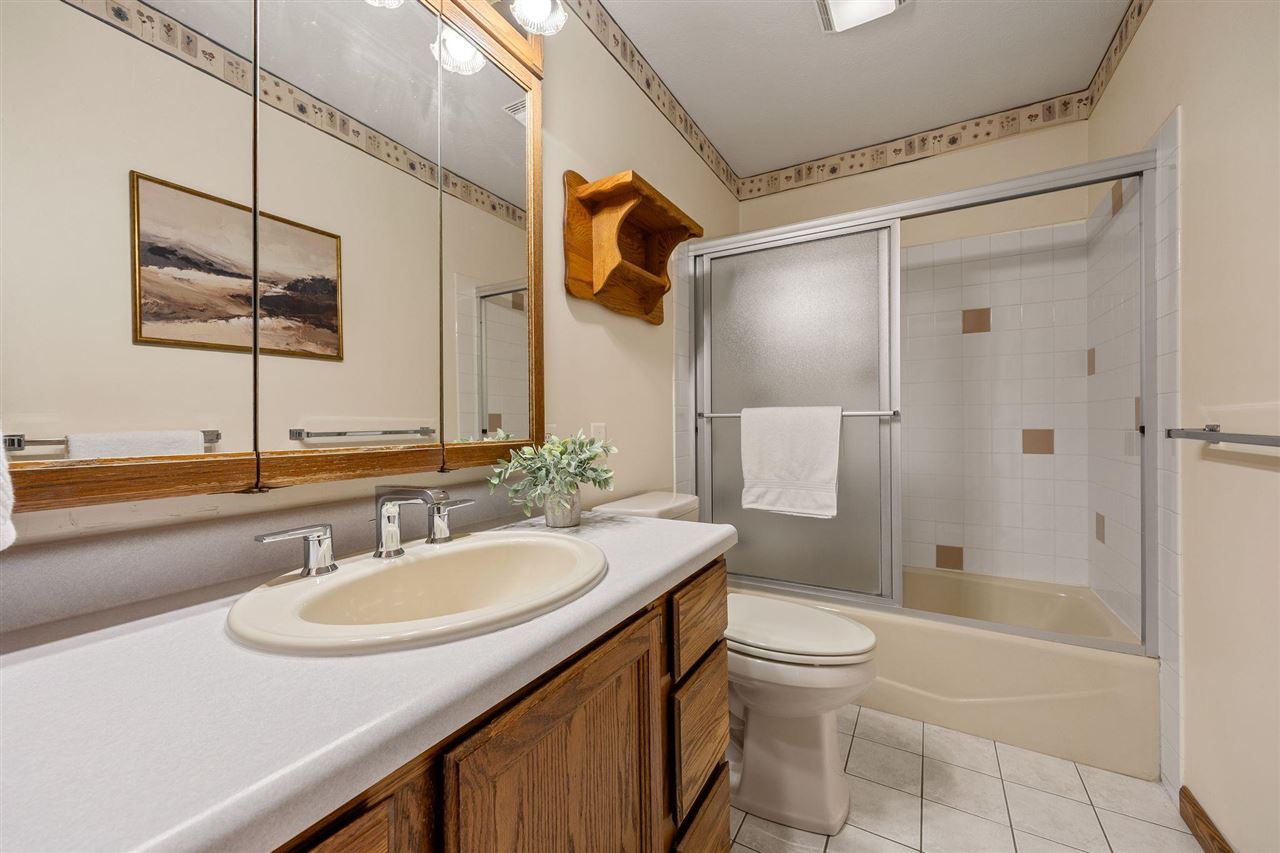 1108 Dover Street Iowa City IA 52240