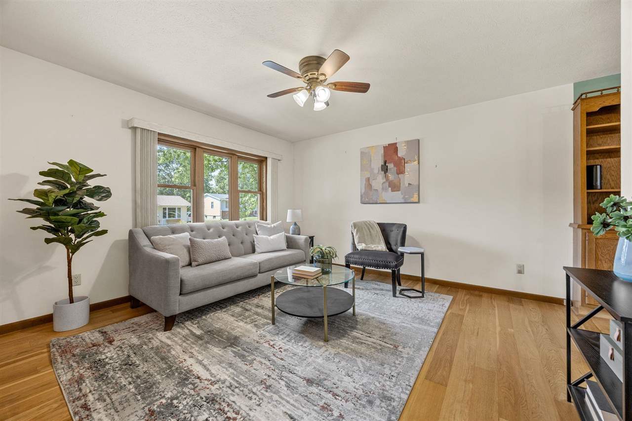 1108 Dover Street Iowa City IA 52240