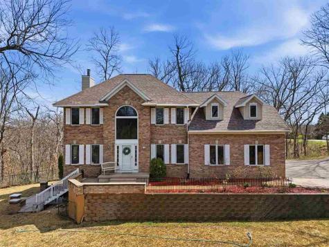 3256 Meadow Ridge Road NE Solon IA 52333