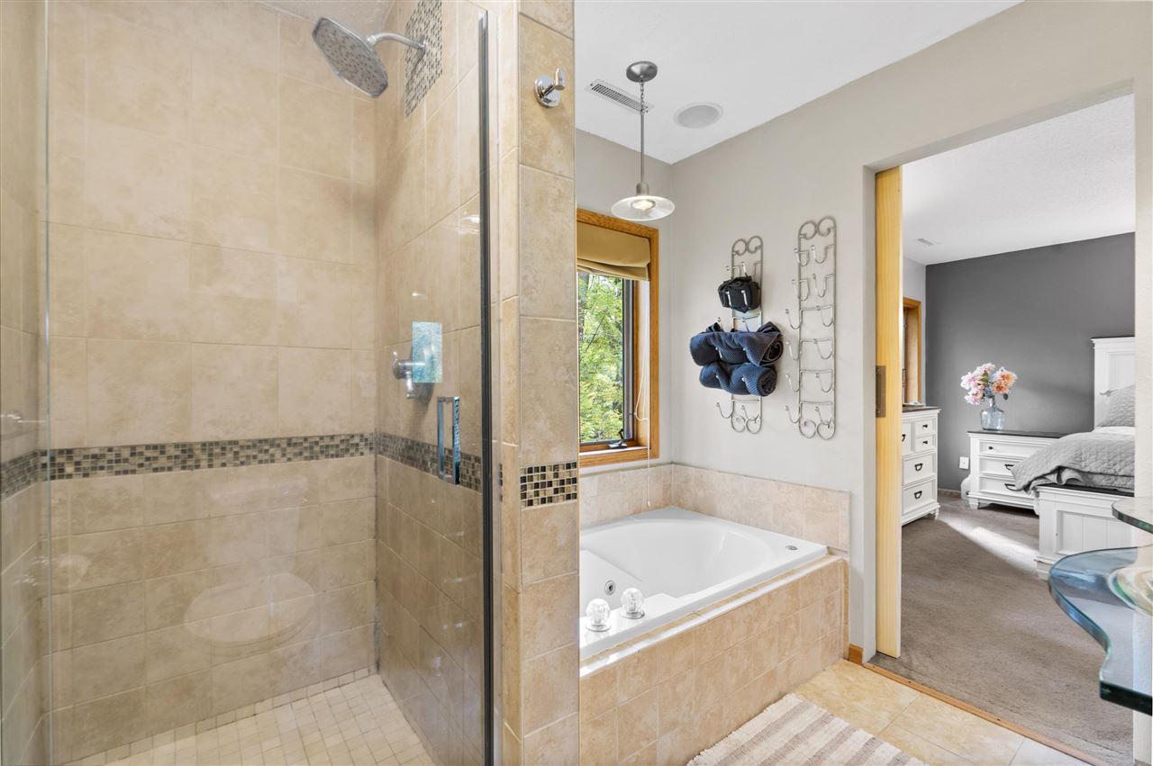 3256 Meadow Ridge Road NE Solon IA 52333