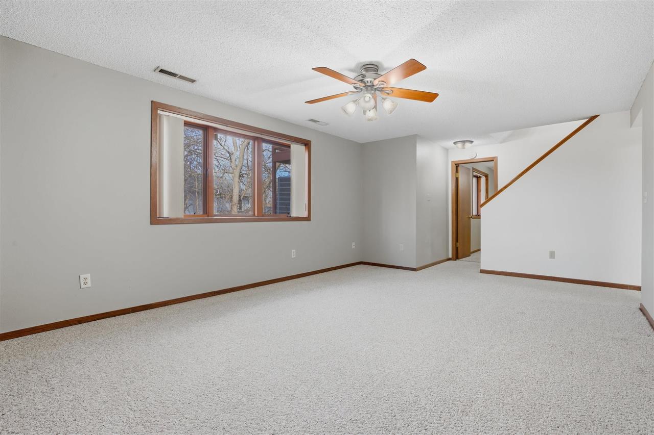 1003 Cambria Court Iowa City IA 52246