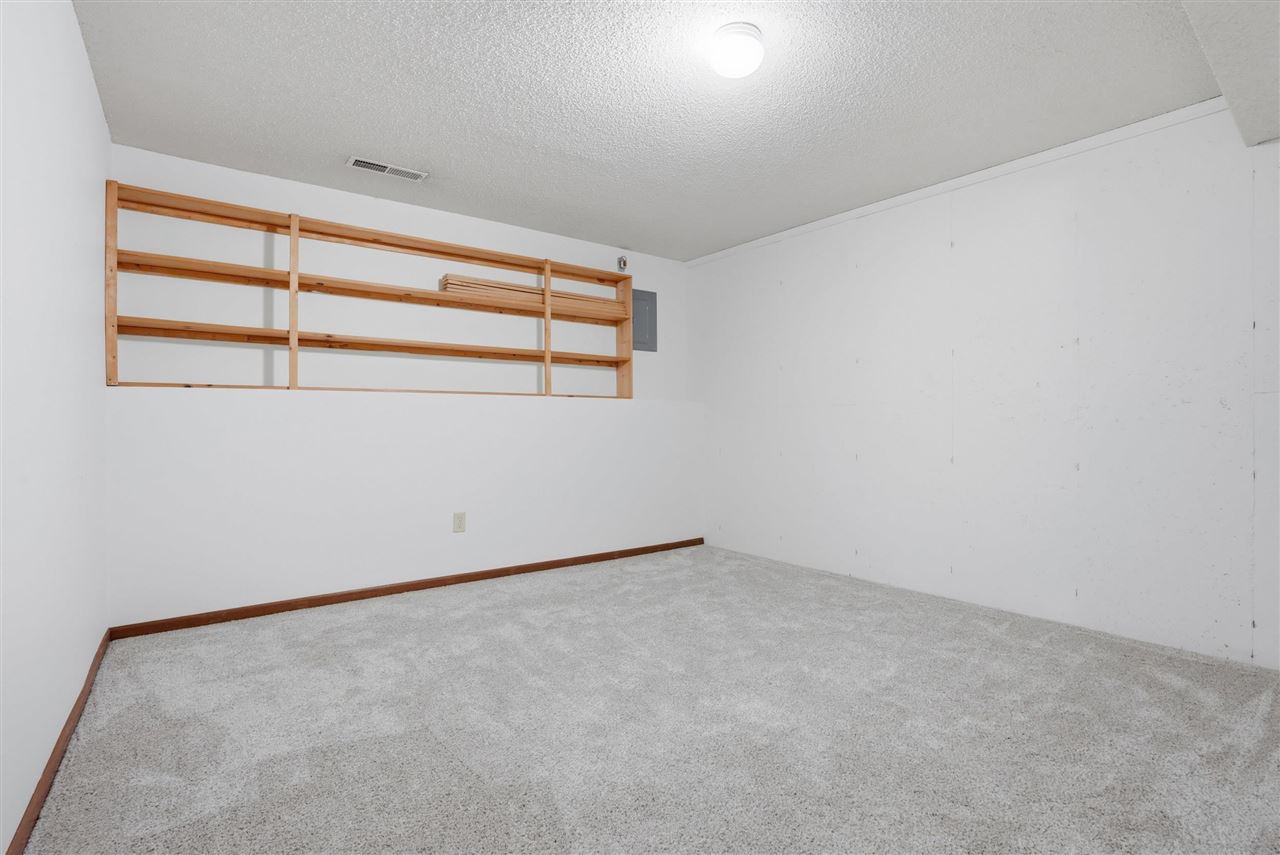 1003 Cambria Court Iowa City IA 52246