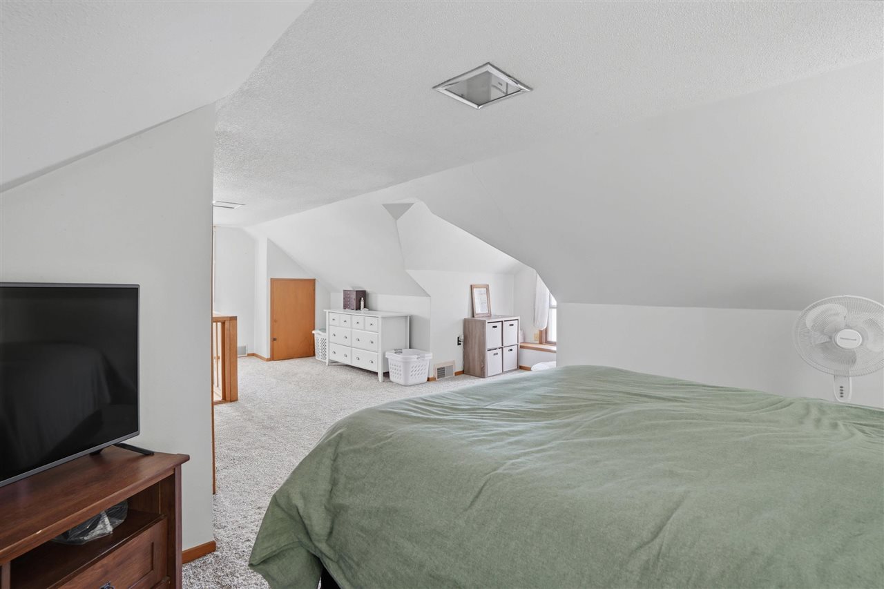305 S Riggs Street Lone Tree IA 52755