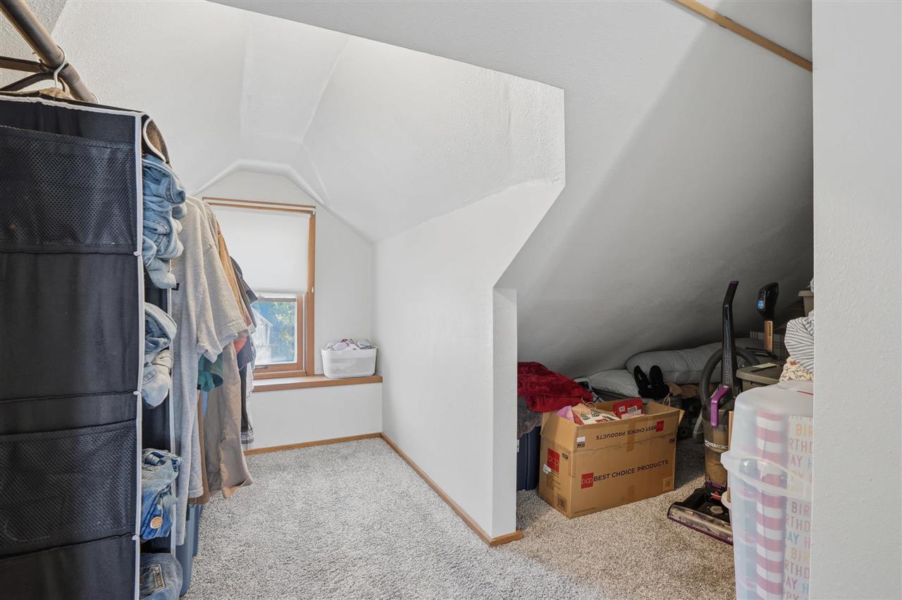 305 S Riggs Street Lone Tree IA 52755
