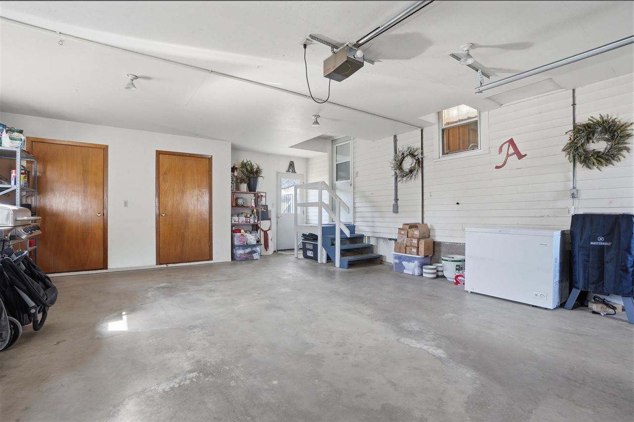 305 S Riggs Street Lone Tree IA 52755