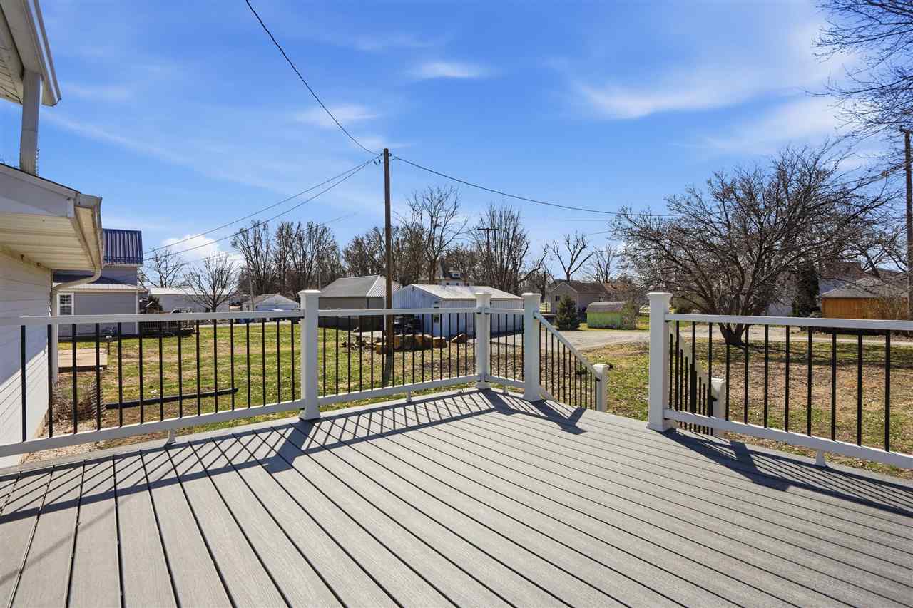 305 S Riggs Street Lone Tree IA 52755