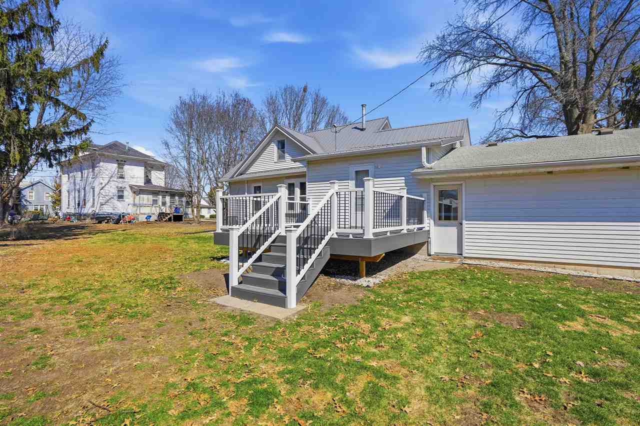305 S Riggs Street Lone Tree IA 52755